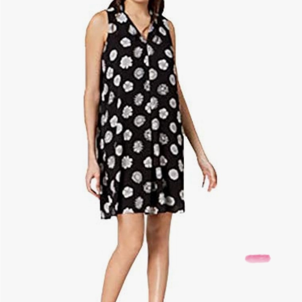 Vince CAMUTO size M Black and tan  Floral Dress EUC Pleated Shift Dress